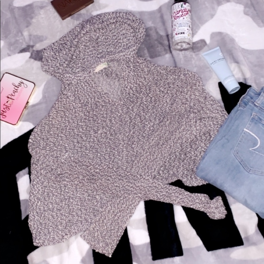 Brandy melville cropped sweater